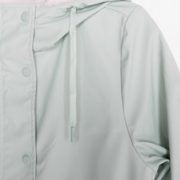 Mint green raincoat - Picture 8 of 10